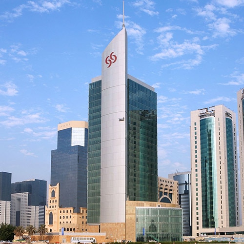 مركز البنك التجاري